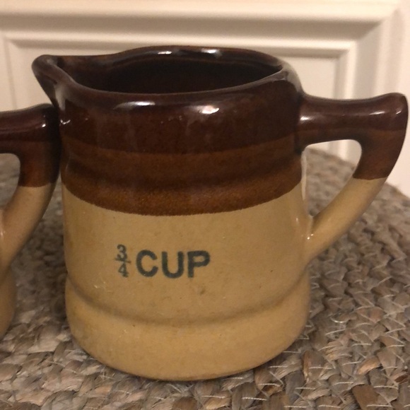 Vintage pottery measuring cups - Picture 6 of 11